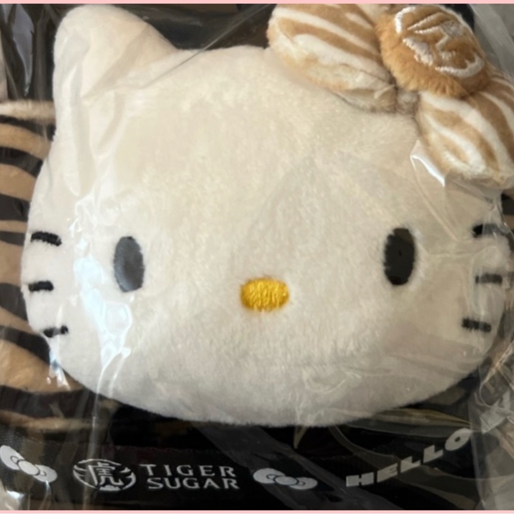 Tiger Sugar x hello Kitty cup holder black